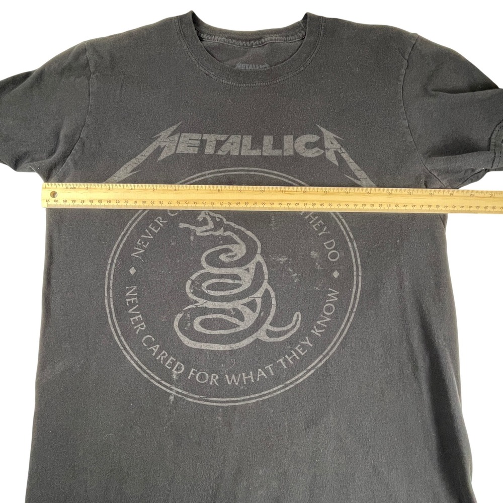 Metallica T-Shirt Mens Medium Black Snake Logo Nothing Else Matters Graphic - Picture 4 of 5